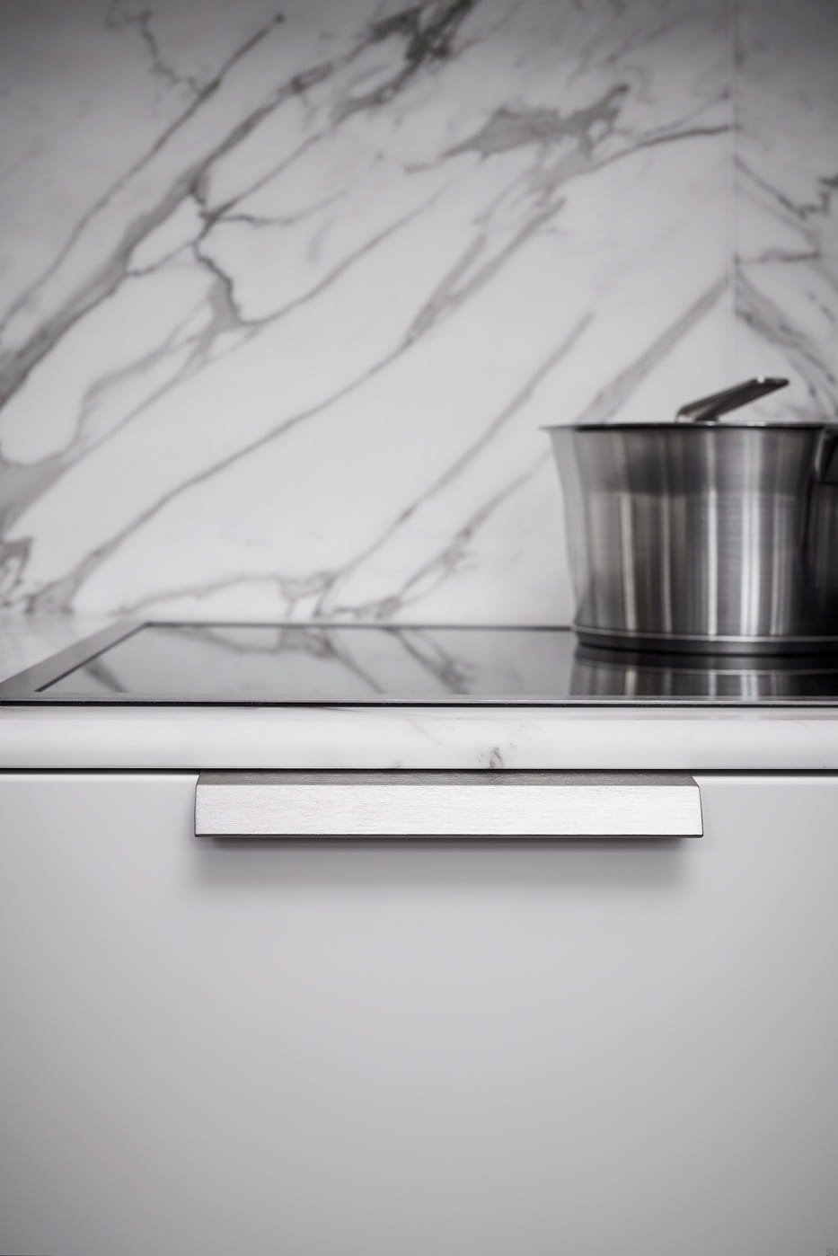 Zdjecie uchwytu krawedziowego Bench 160 aluminium