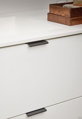 Edge Straight 100 Aluminum Anthracite furniture handle