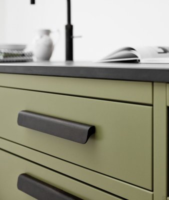 Fall 224 Aluminum Antique Bronze Elongated Furniture Handle