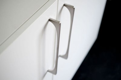 Bridge 224 oblong furniture handle Brushed stainless steel