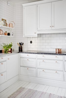 Victor furniture knob, polished copper