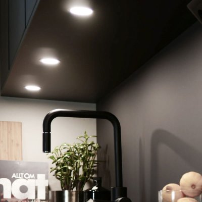 Stella Flat 24 3000K LED spotlight Silver