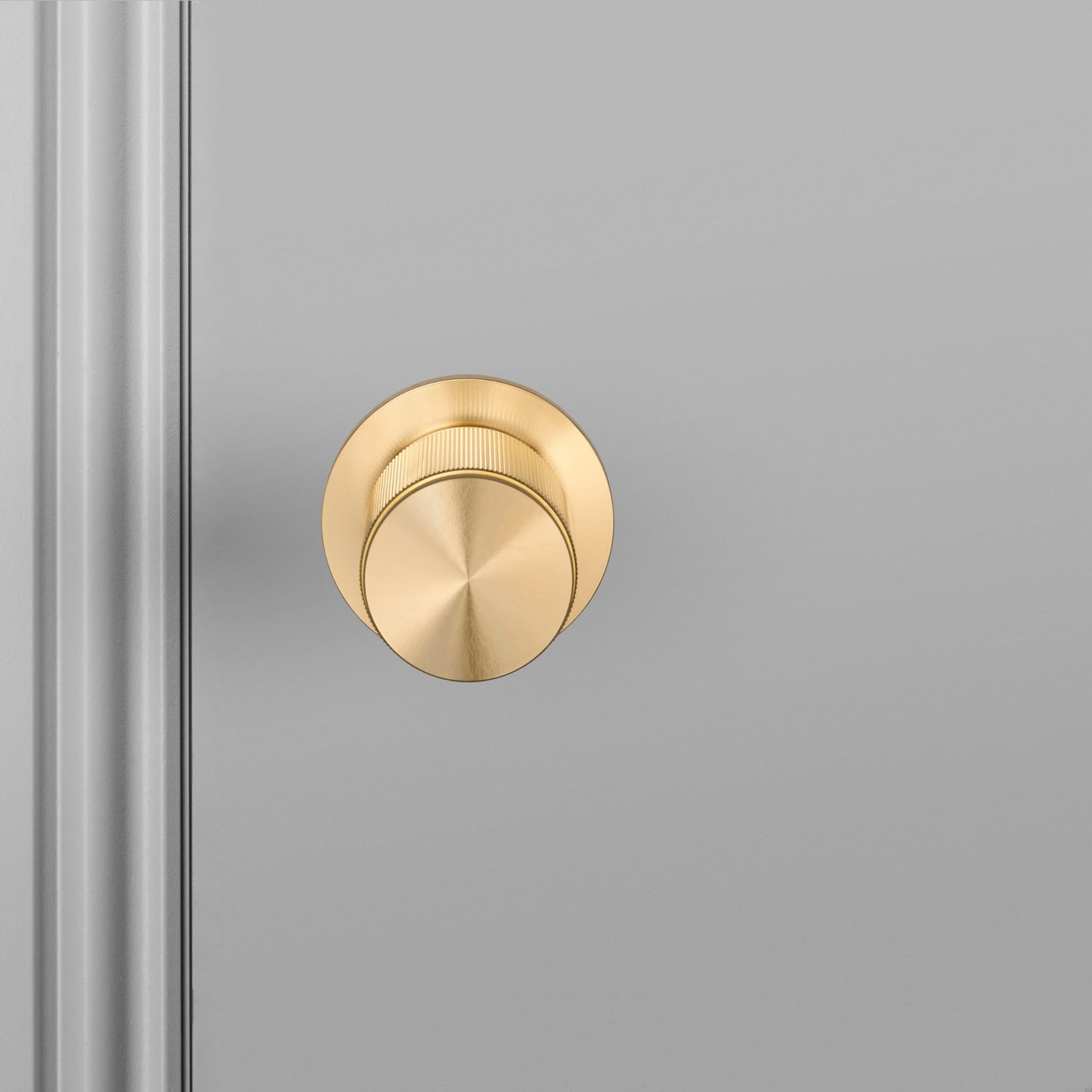 ROWFixed_Door-Knob_Linear_brass_A2_Web_Square-scaled (1).jpg