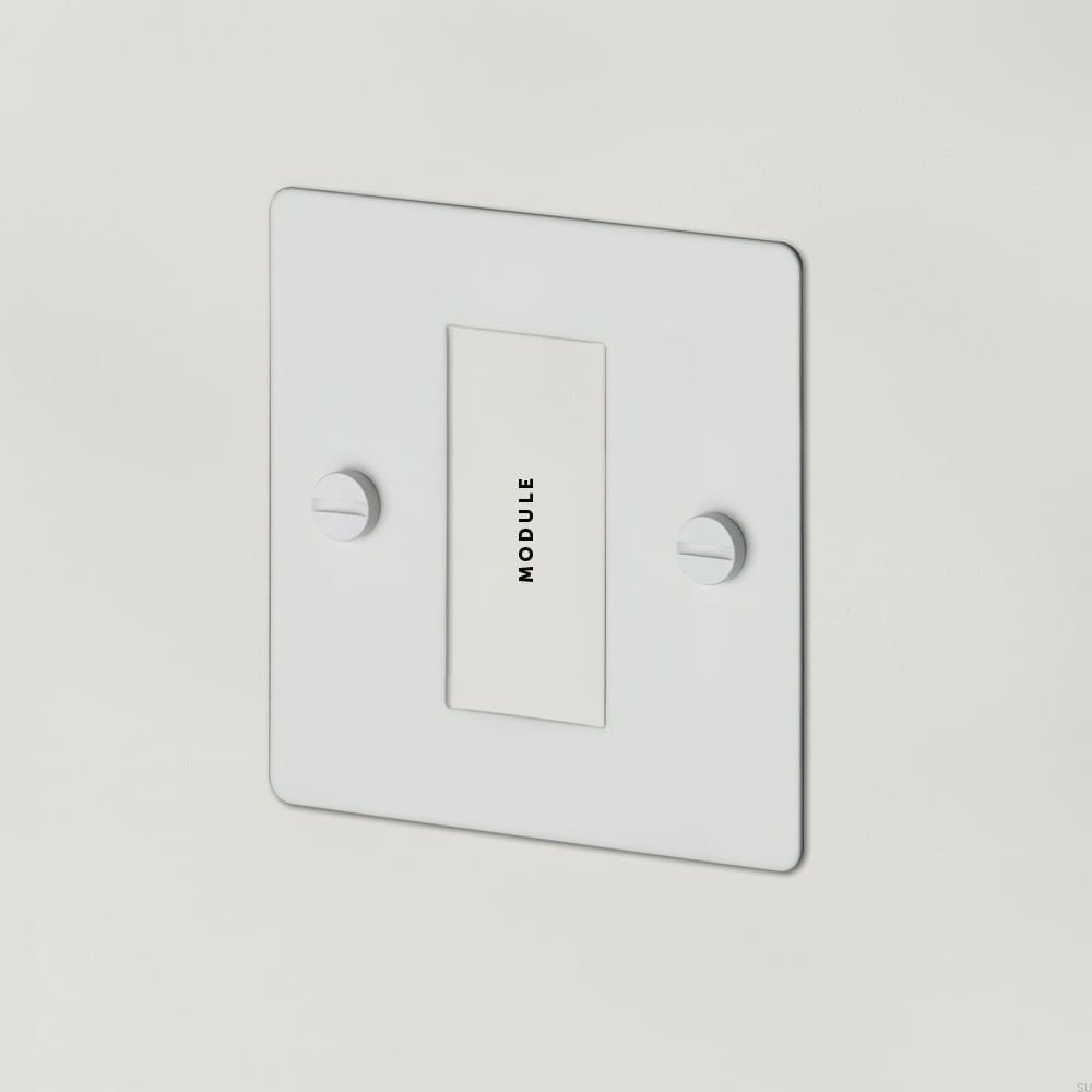 1g_whitelplate_whitebutt_singleinsert-text_3.jpg