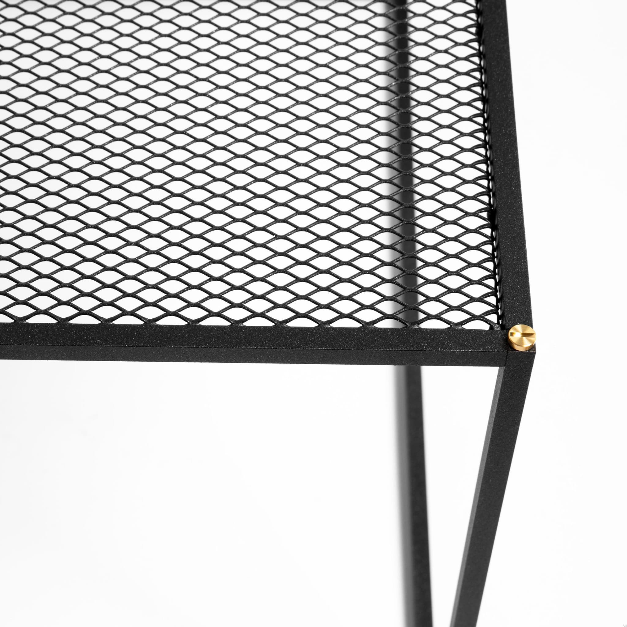 BusterPunch_Meshed_Coffee_Detail_1-scaled.jpg