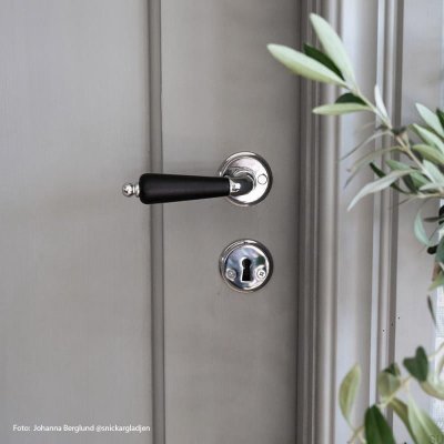 Balder Polished Chrome Door Handle, Scandinavian Standard