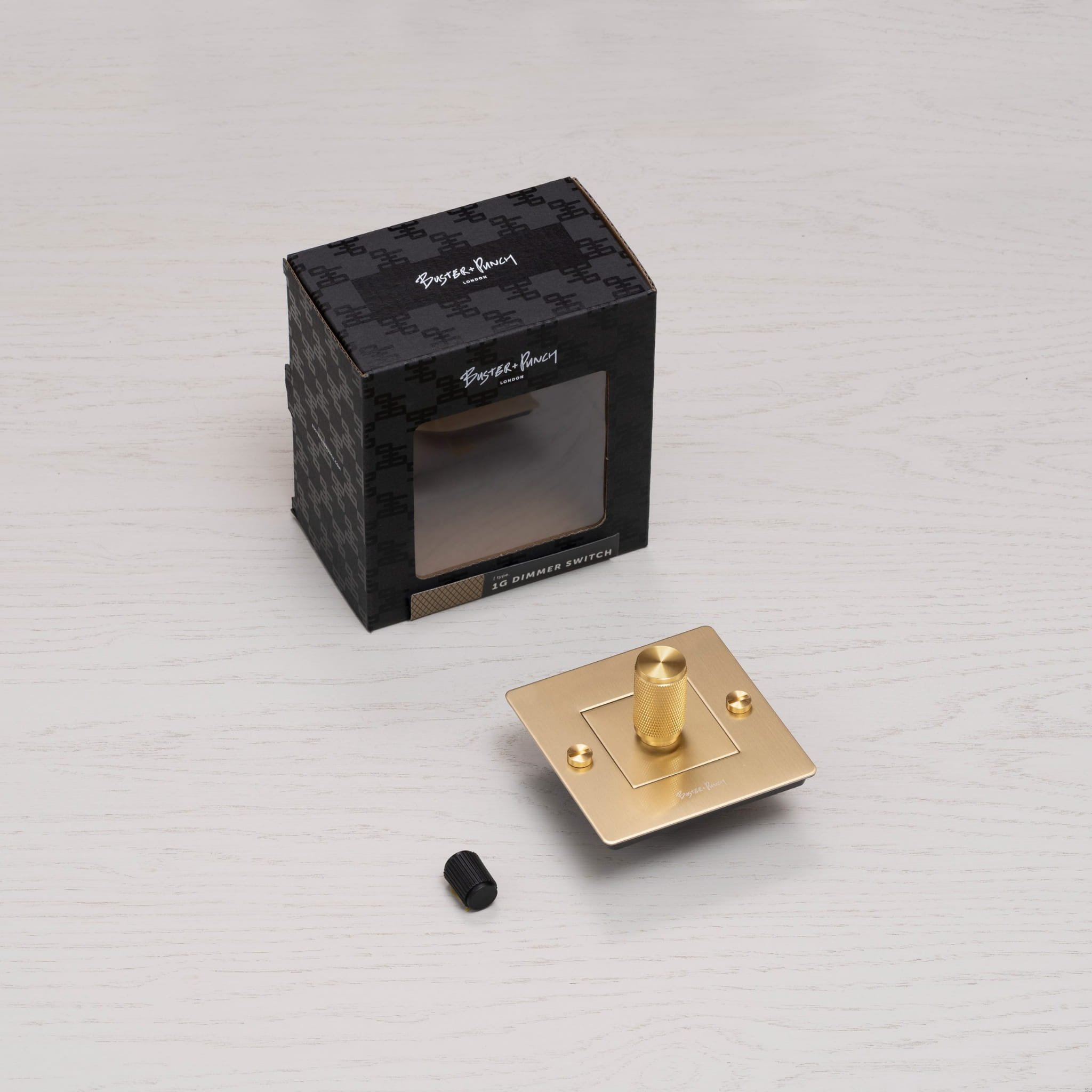EU_Electricty_1G_dimmer_Brass_Unbox_Web-scaled (3).jpg