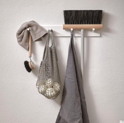 Wooden white Siri wall hanger