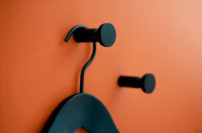 Kokeshi 3052 Aluminum Black Wall Hanger