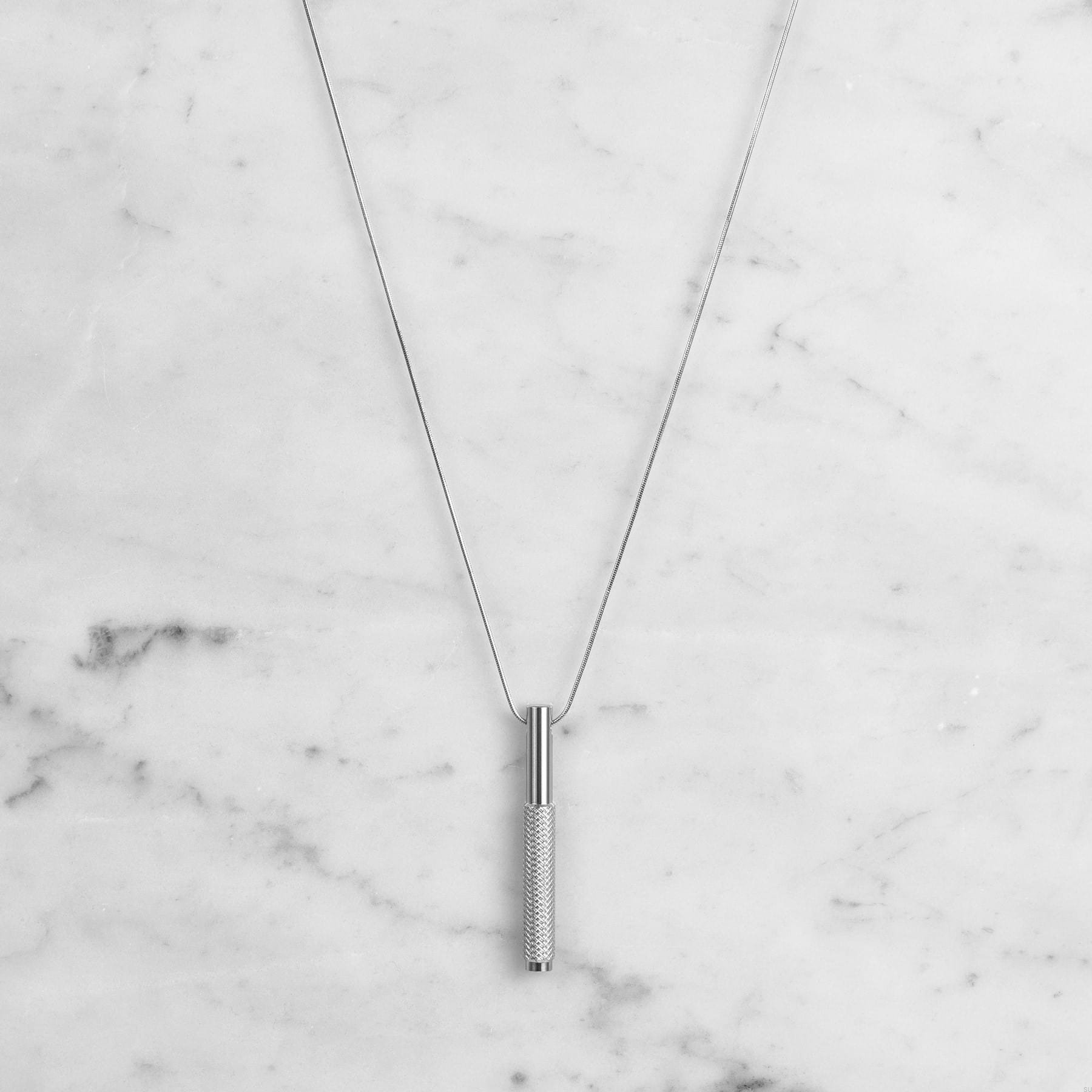 necklace_master_hanging_steel.jpg