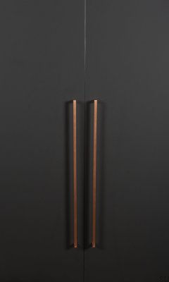 Elongated furniture handle U 0056 492 Brushed copper