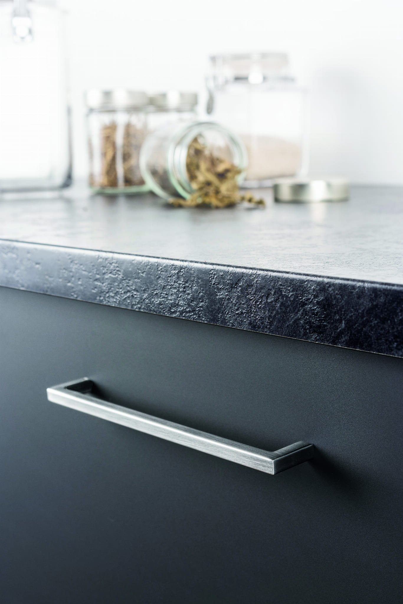 0056128Z31 U - CC128L136mm handle brushed grey Uchwyty meblowy podłużny Skandynawskie Uchwyty Scandinavian Handles (7)