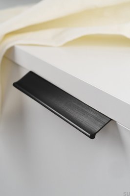 Wing 64 Aluminum Black Brushed edge furniture handle