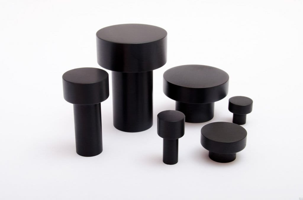 Uchwyty i wieszaki z serii Dot czarne aluminiowe