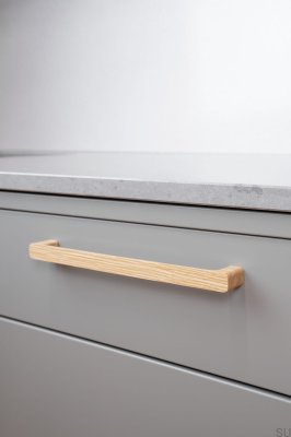 Elongated furniture handle Sans 224 Wooden Oak