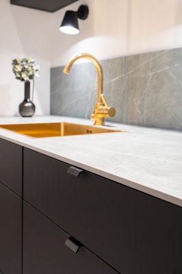 Edge furniture handle Side 40 Aluminum Black Matt