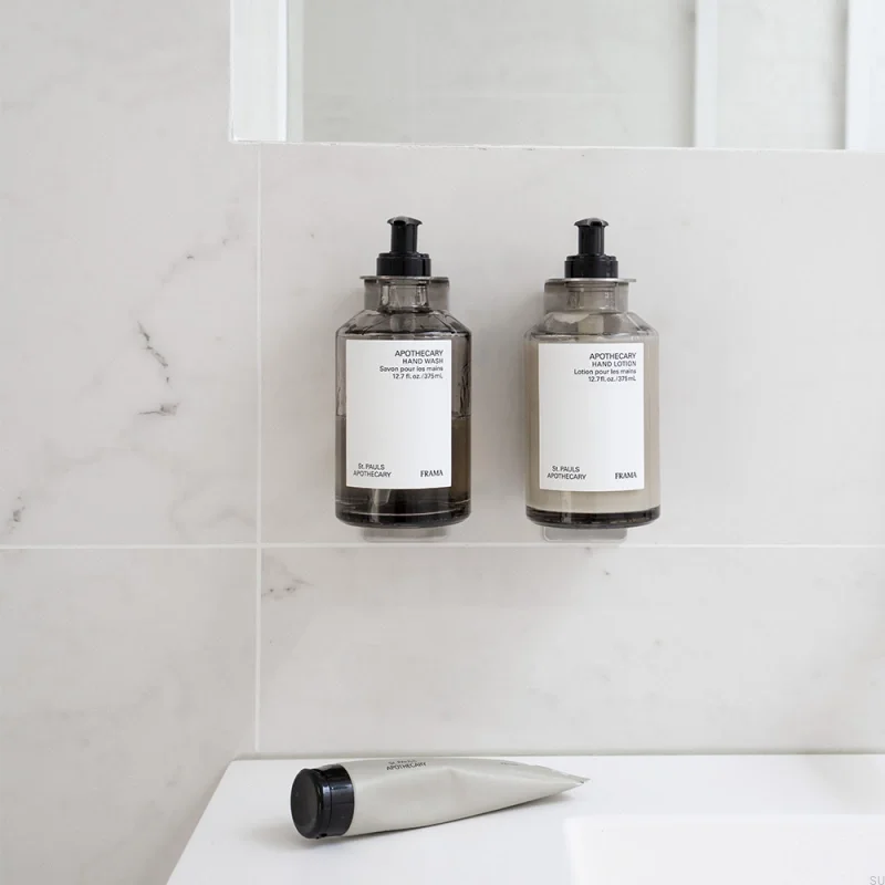 606080-41--Uchwyt-na-dozownik-do-mydła-Base-Stal-Nierdzewna-Szczotkowana-Beslag-Design-Skandynawskie-Uchwyty_5