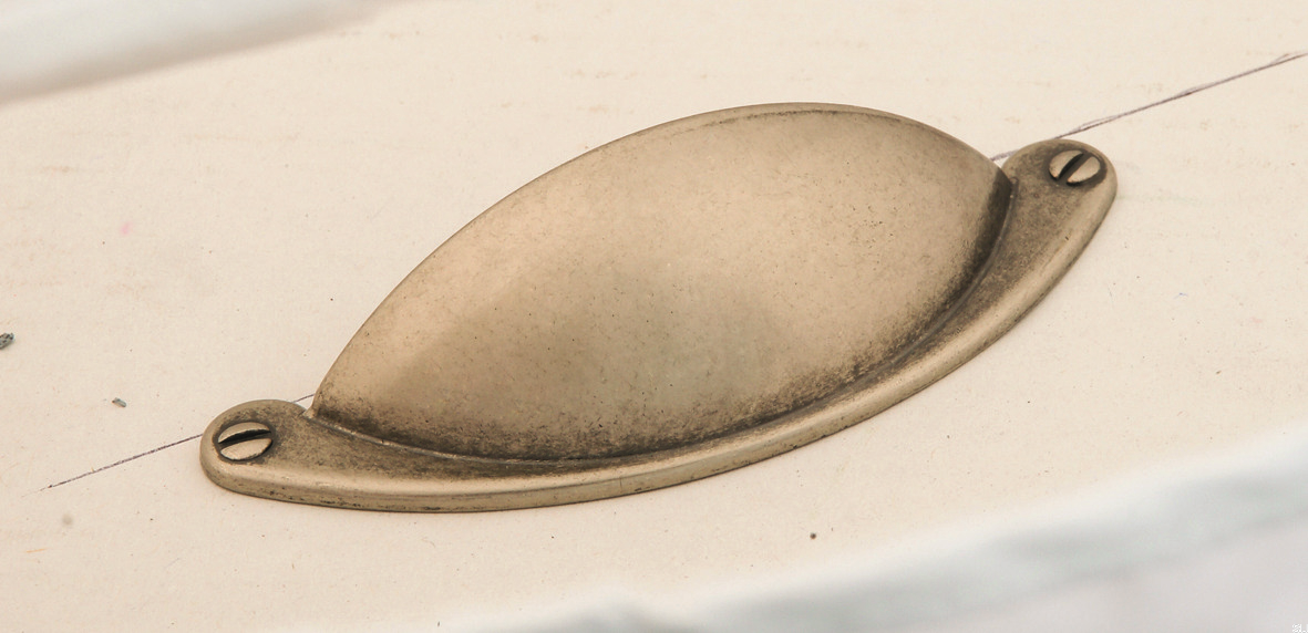 1761-130ZN28--Uchwyt-meblowy-muszlowy-1761-64-Cyna-Siro-Skandynawskie-Uchwyty_2