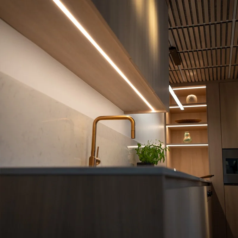 973615--Pasek-Ledowy-Flexy-SHE6-PW-PRO-3000-24V/43,2W-3100K-z-Taśmą-Beslag-Design-Skandynawskie-Uchwyty_3