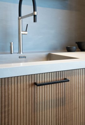 Inez 128 oblong furniture handle, metal, matt black