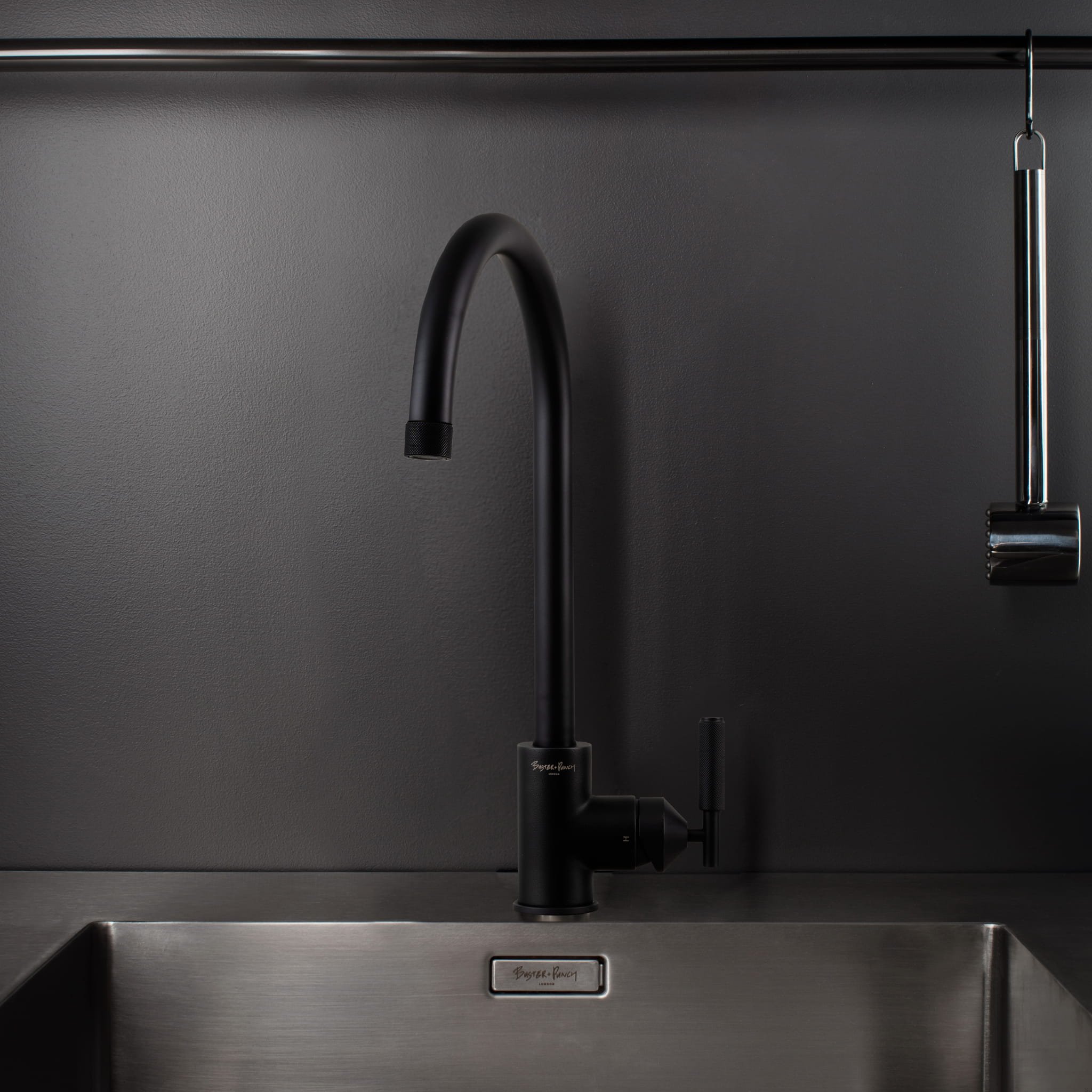 BP_Kitchen_Tap_Cross_Welders_Black_LC_21_Web.jpg