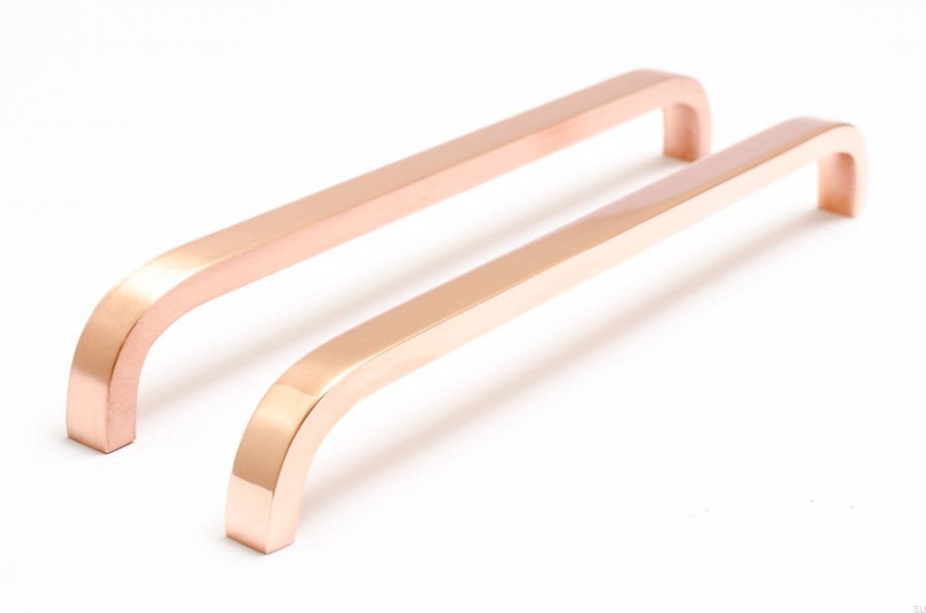 Zdjęcie produktowe uchwytu slim 232 mosiądz szczotkowany