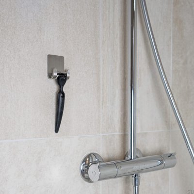 Base razor holder brushed steel