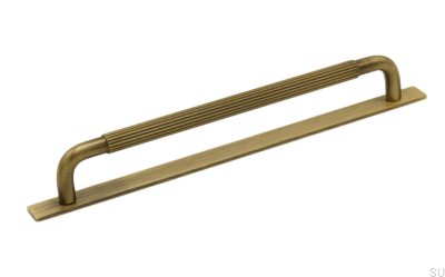 Elongated furniture handle with a Helix Stripe 224 washer