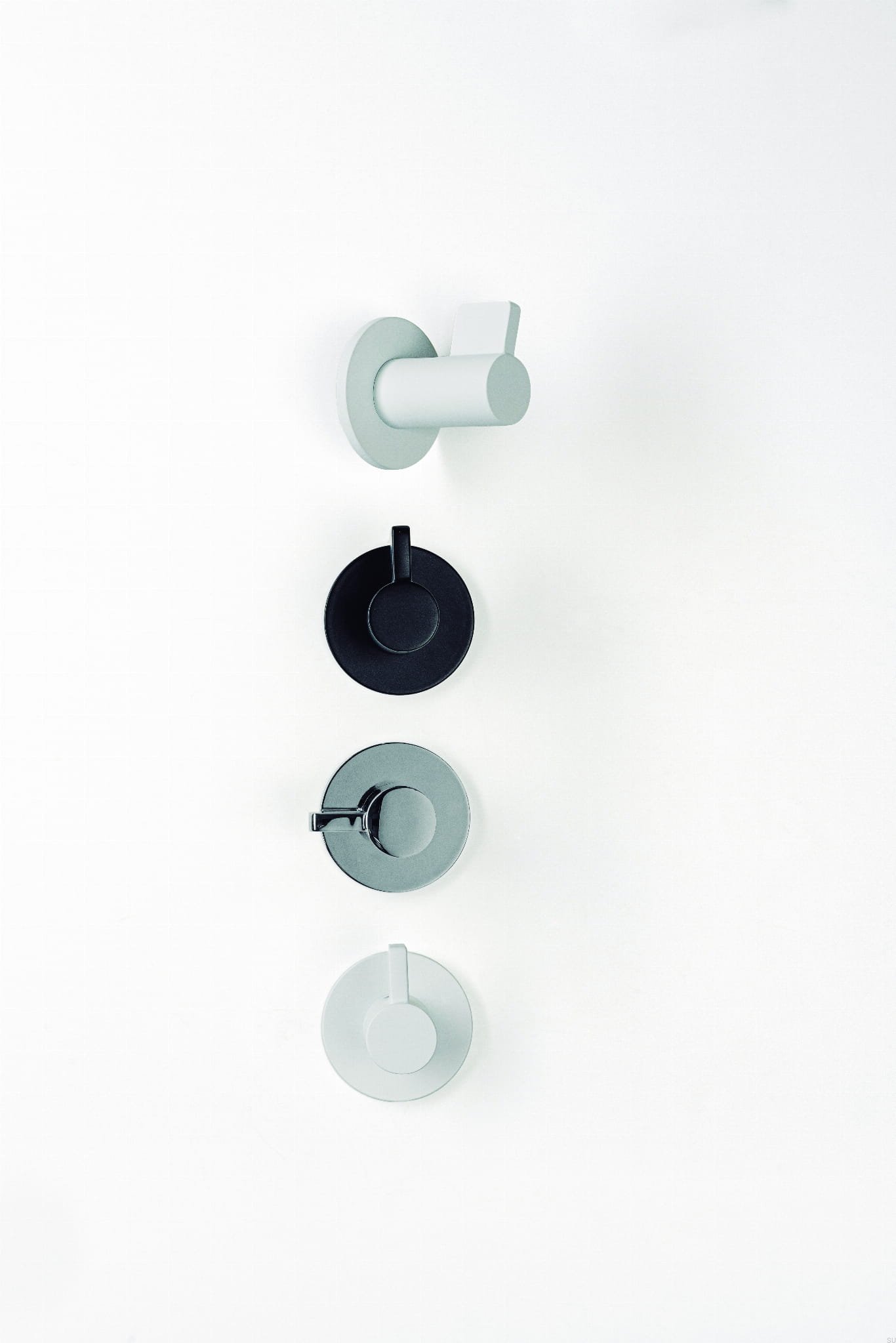 7010050ZM2EI--Wieszak-ścienny-Fin-Metalowy-Czarny-Mat-Viefe-Skandynawskie-Uchwyty_4