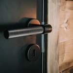 751011-41M--Klamka-do-Drzwi-Helix-200-Metalowa-Czarna-Zamek-Modułowy-Beslag-Design-Skandynawskie-Uchwyty_5