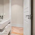 752013-41M--Klamka-do-Drzwi-Helix-Stripe-200-Srebrna-Szczotkowana-Zamek-Modułowy-Beslag-Design-Skandynawskie-Uchwyty_3