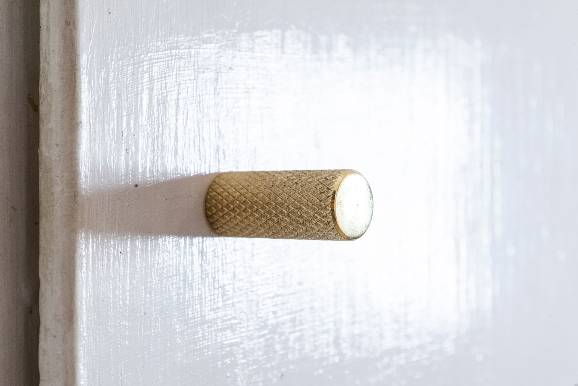 3.1.1.2--Gałka-meblowa-Fing-Grip-Mosiężna-Nielakierowana-Plankton-Skandynawskie-Uchwyty_5