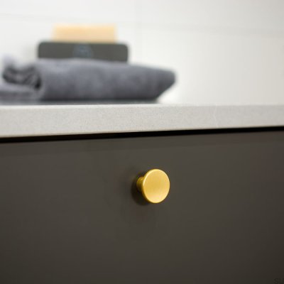 Como furniture knob, brushed gold
