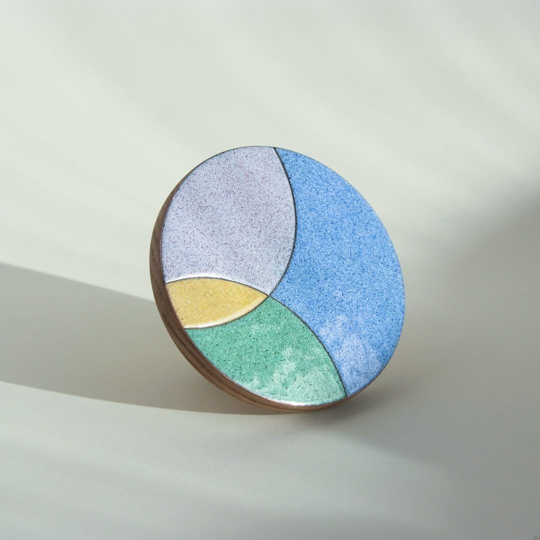 E_60-0-0-2--Wieszak-Ścienny-Eclipse-80-Drewniany-Emaliowany-Kolorowy-Wzór-2-Dot-Manufacture-Skandynawskie-Uchwyty_1