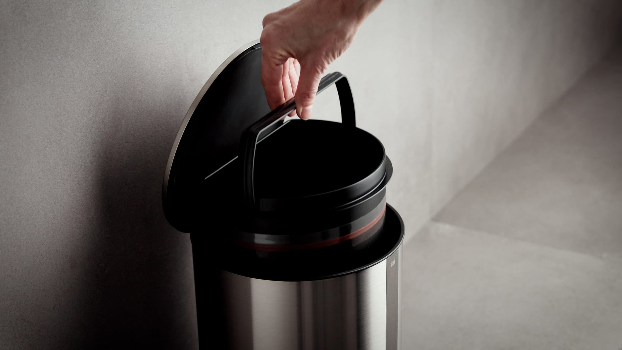 7151--Kosz-na-smieci-7151-Stal-Polerowana-Unidrain-Skandynawskie-Uchwyty_3