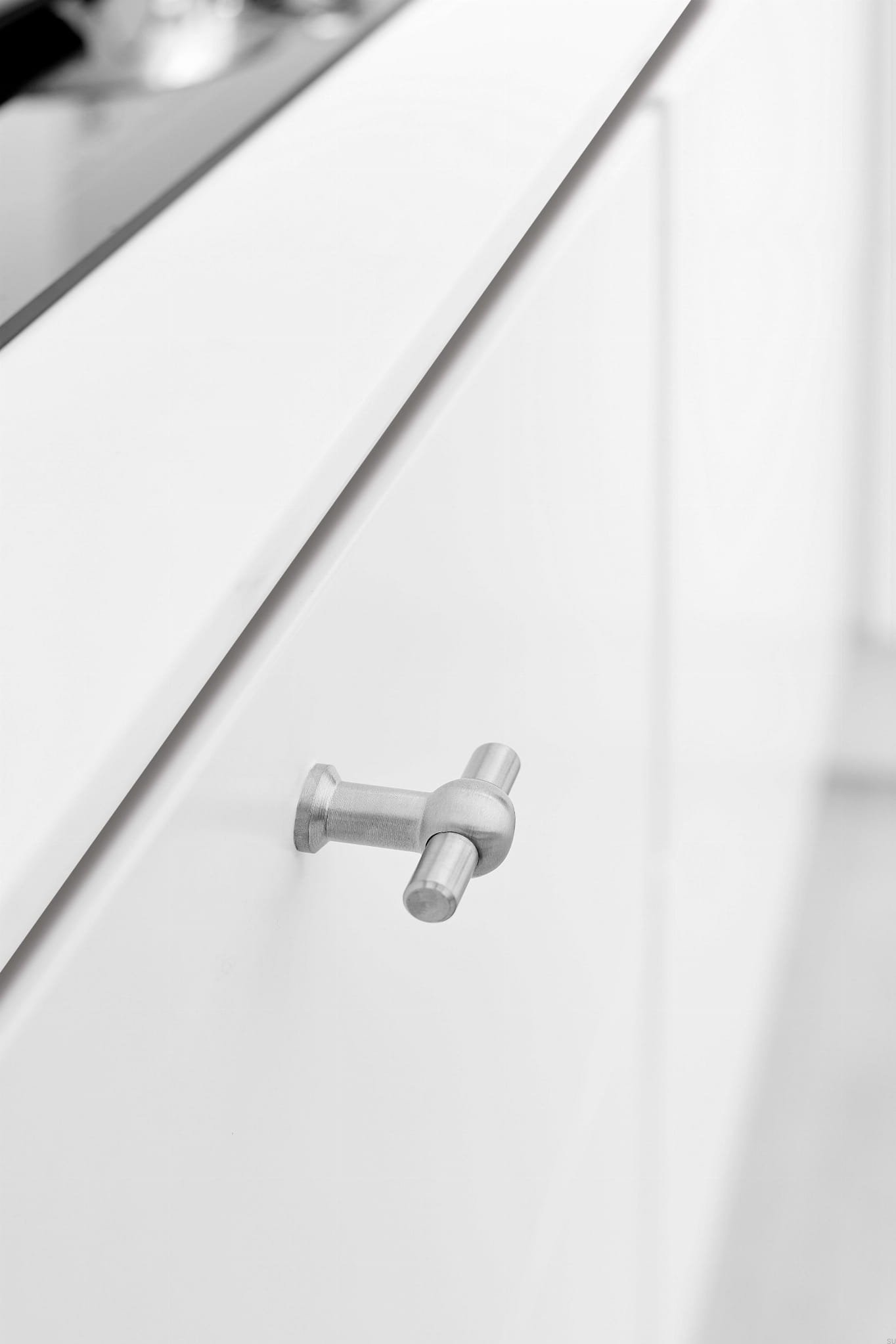 224240050-25.1--Gałka-meblowa-T-Bar-Curtain-20-Stalowa-Srebrna-Polerowana-Furnipart-Skandynawskie-Uchwyty_2