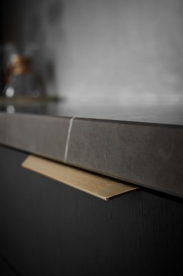 Blaze 2 2x80 Edge Furniture Handle Aluminum Brushed Gold