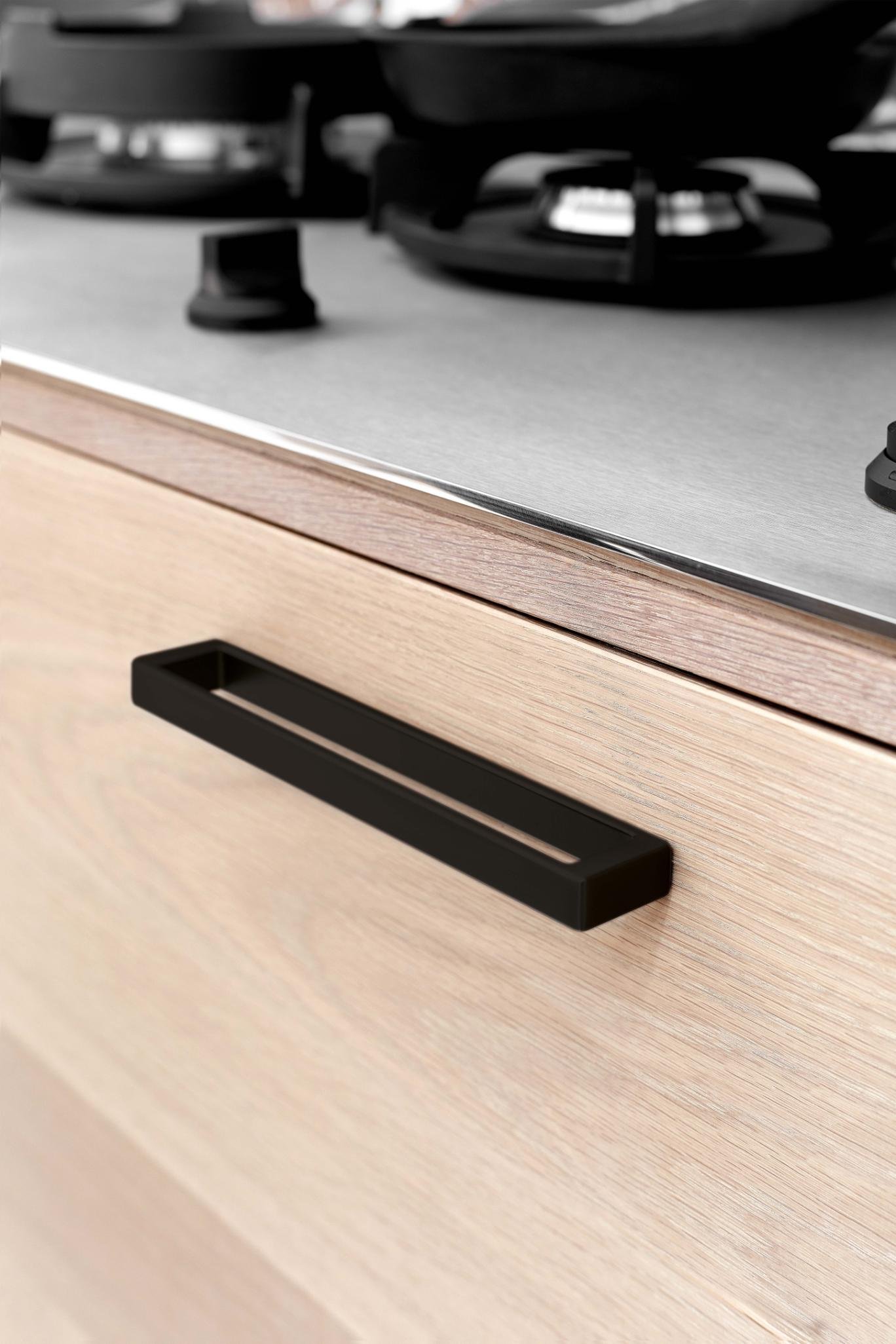 518660192-9005--Uchwyt-meblowy-podłużny-Cubico-192-Metalowy-Czarny-Mat-Furnipart-Skandynawskie-Uchwyty_2