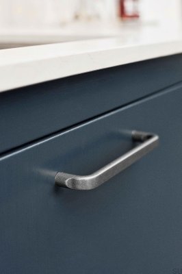Base 160 Metal Gray Elongated Furniture Handle