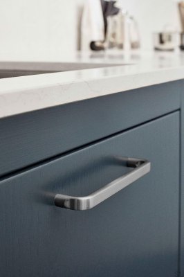 Base 160 Metal Silver Elongated Furniture Handle