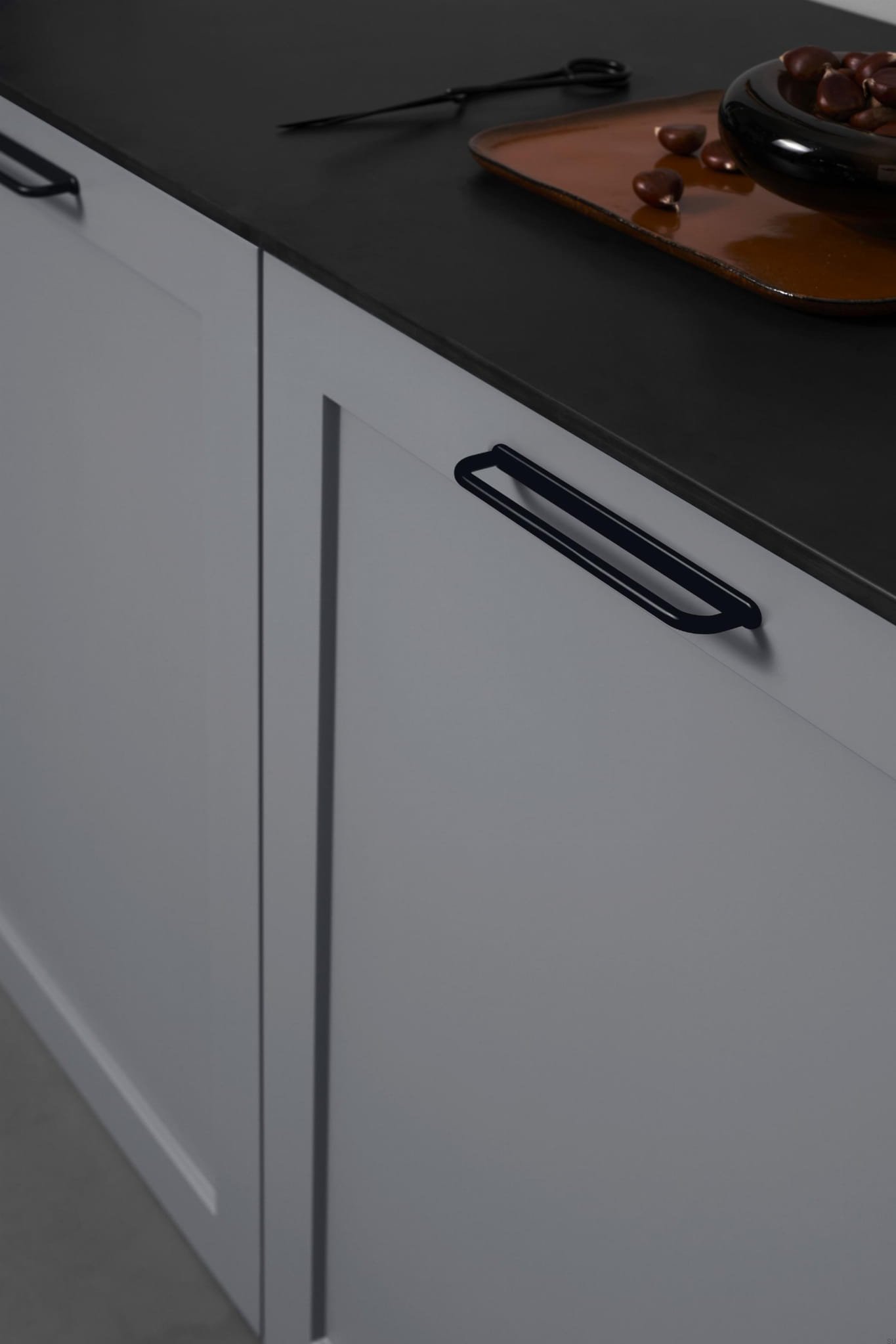 552120160-99--Uchwyt-meblowy-podłużny-D-Lite-160-Metalowy-Czarny-Mat-Furnipart-Skandynawskie-Uchwyty_2