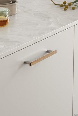 Bis 160 Wooden Oak with Matt White furniture handle