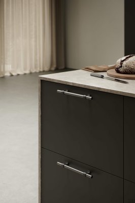 Bond 160 Metal Elongated Furniture Handle Matte Black/Gun-Metal