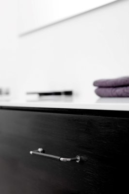 Lounge 160 Steel Polished Silver Furniture Handle with Black Leather