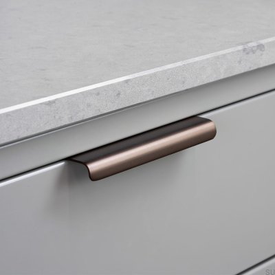 Lip 120 edge furniture handle, brass, brown, brushed
