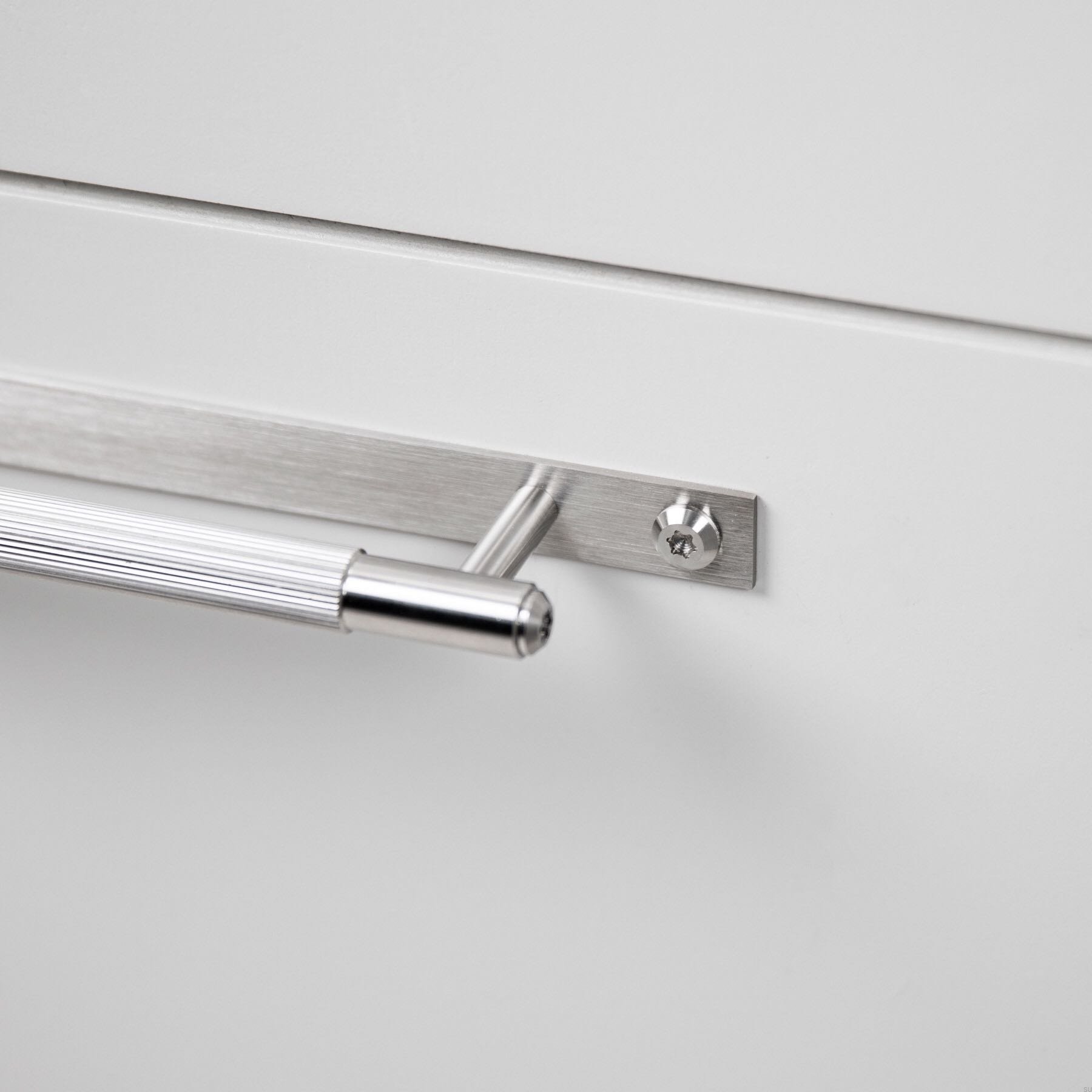 Zdjecie uchwytu Pull Bar Plate Linear stalowy
