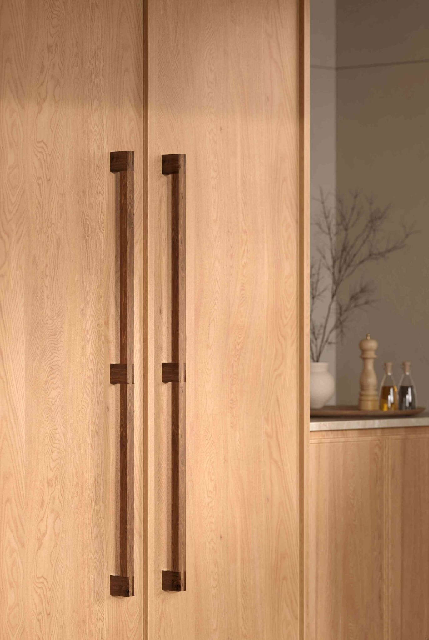 0706480W17--Uchwyt-meblowy-podłużny-jednostronny-Hako-Big-480-Drewniany-Orzech-Włoski-Viefe-Skandynawskie-Uchwyty_2