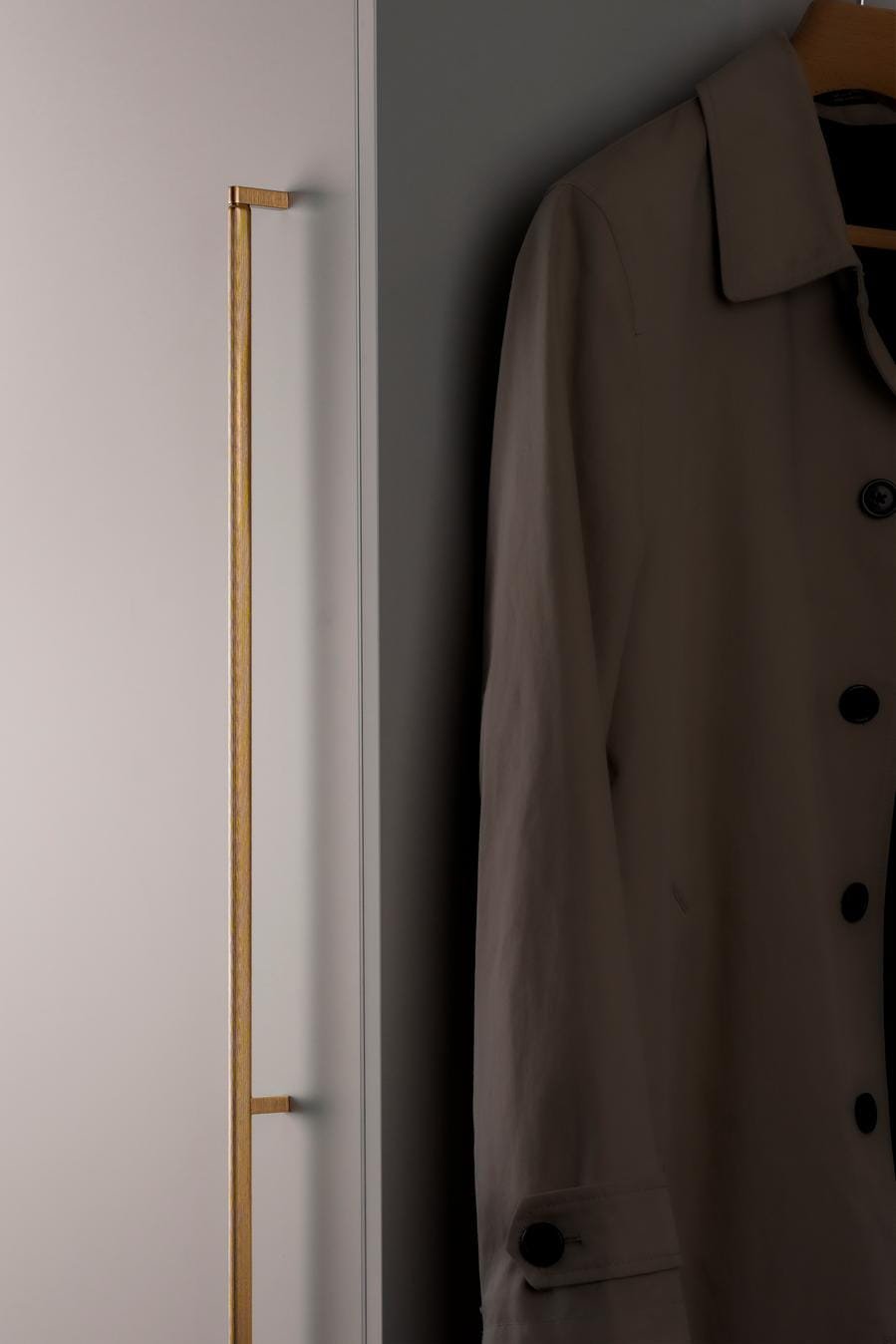 06761056L619--Uchwyt-meblowy-podłużny-Brooklyn-1056-Aluminiowy-Brązowy-Szczotkowany-Viefe-Skandynawskie-Uchwyty_4