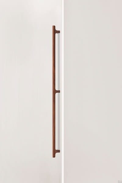 0682832W17--Uchwyt-meblowy-podłużny-Hinoki-Wood-Big-832-Drewniany-Orzech-Włoski-Skandynawskie-Uchwyty_1