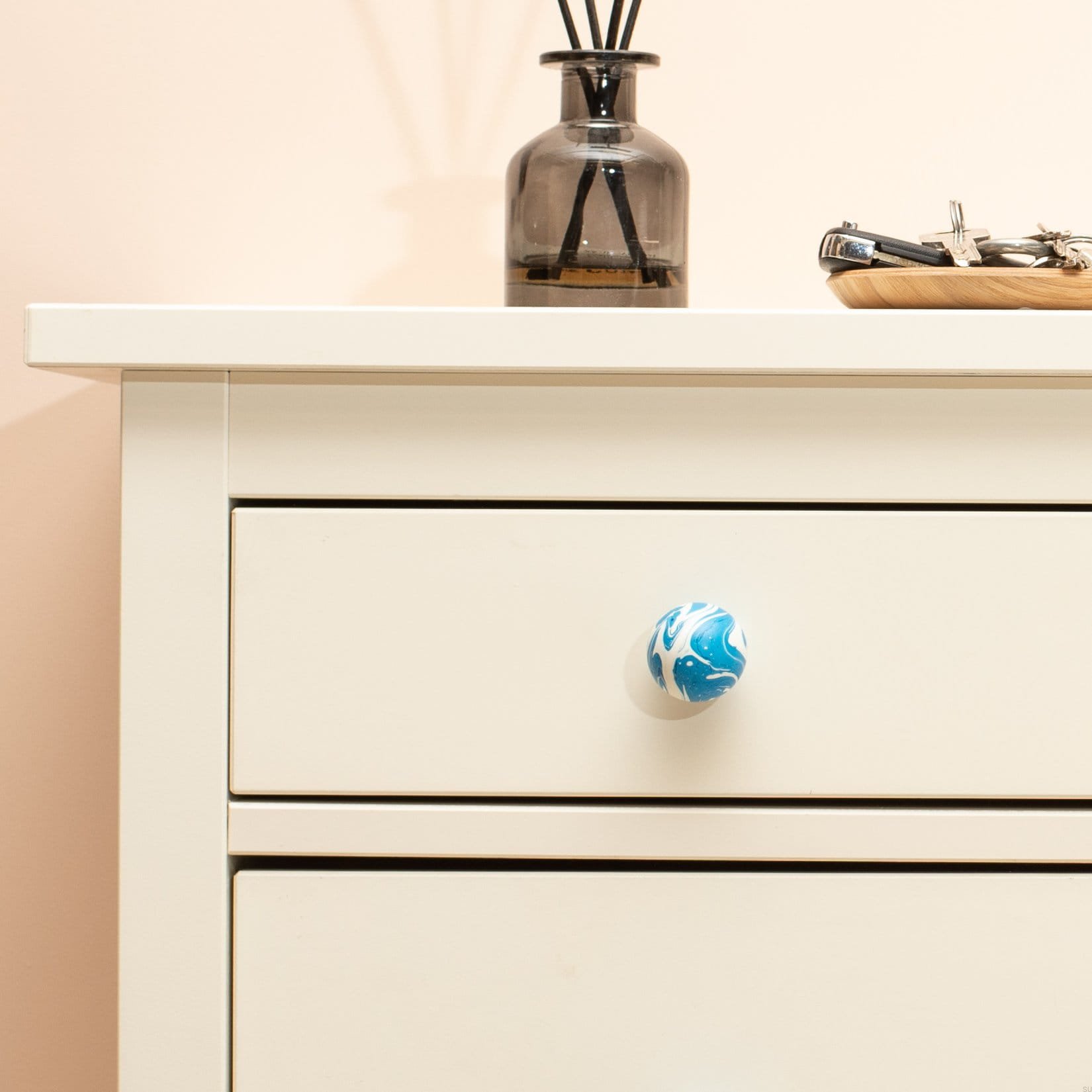 RDWhtAzBl--Gałka-meblowa-Ren-White-Azure-Blue-35-Drewniana-Bukowa-Vince-Skanydnawskie-Uchwyty_4